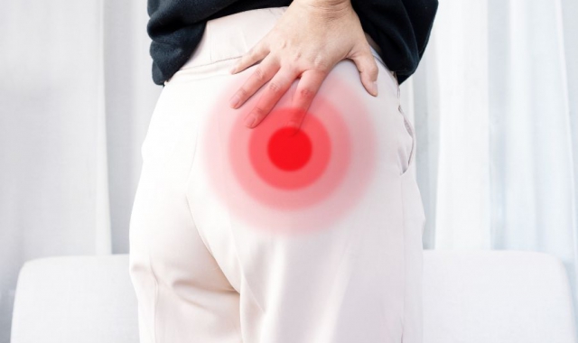 Mụn nhọt ở mông do đâu, bị vỡ có nguy hiểm không, làm sao để phòng ngừa